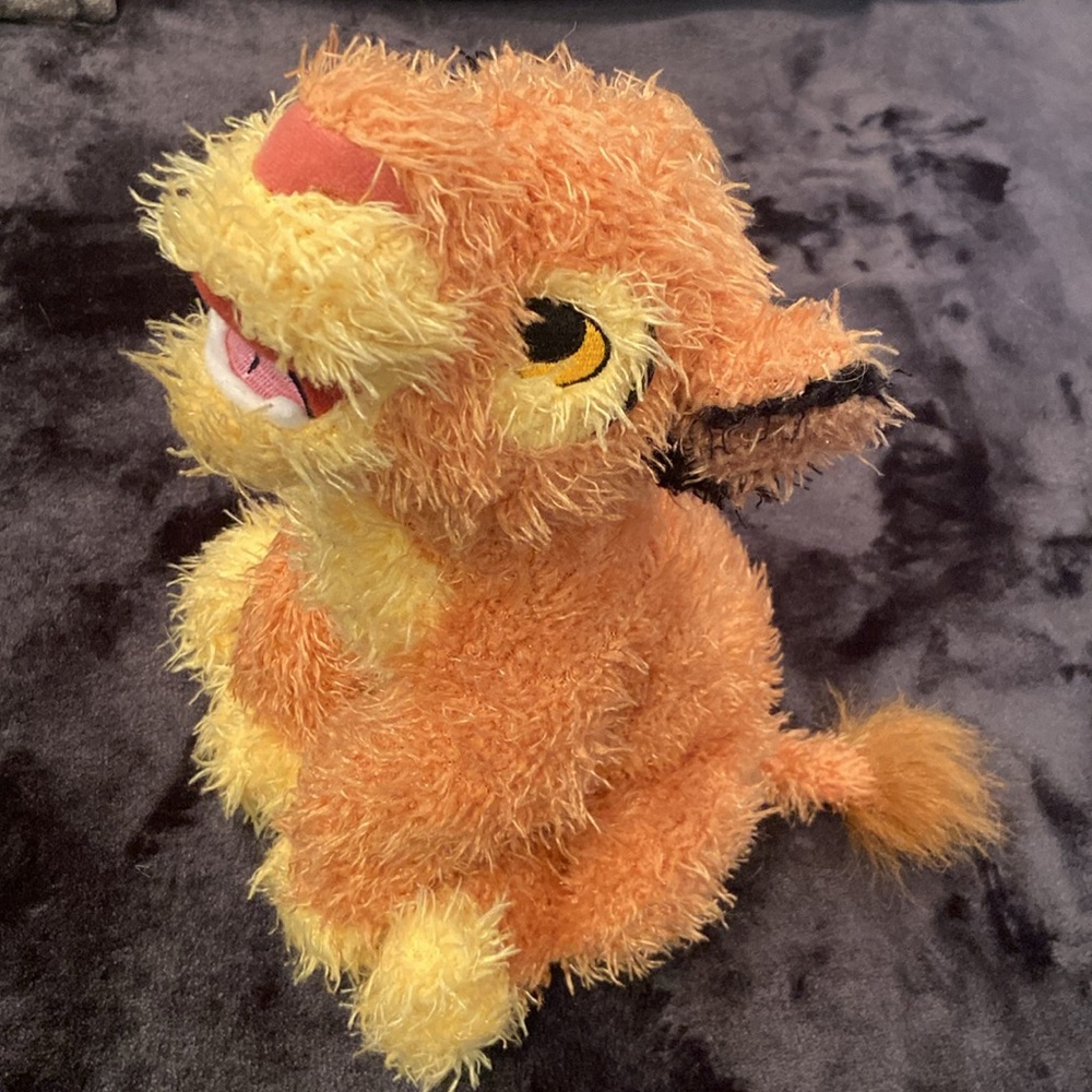 🍭**Very rare** Disney store «  Feather Simba » 10’’ plush